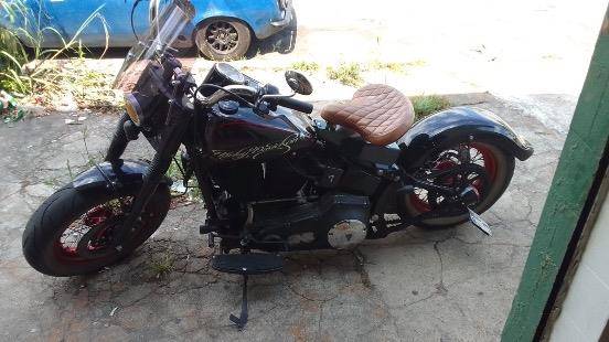 HARLEY-DAVIDSON SOFTAIL HERITAGE CUSTOM HARLEY-DAVIDSON SOFTAIL HERITAGE CUSTOM